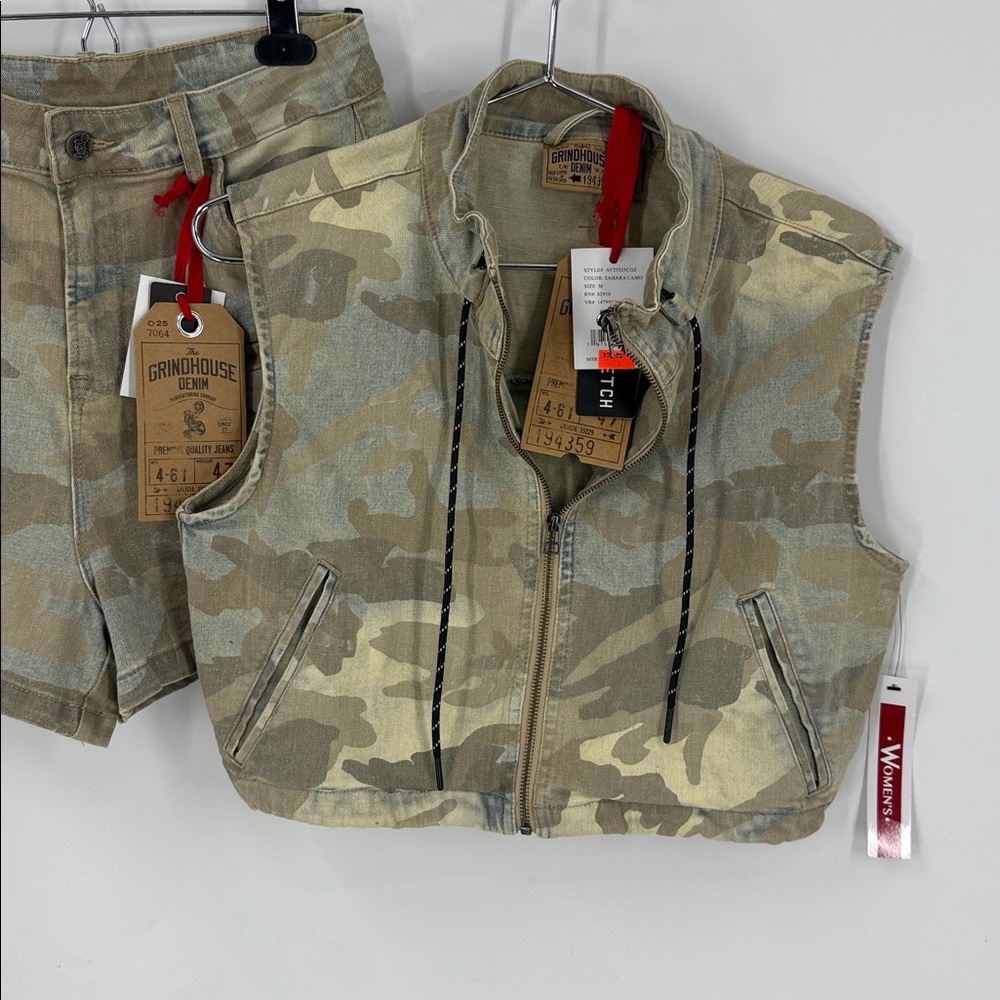 Grindhouse denim streetwear camo crop top and short set M NWT - Picture 4 of 17